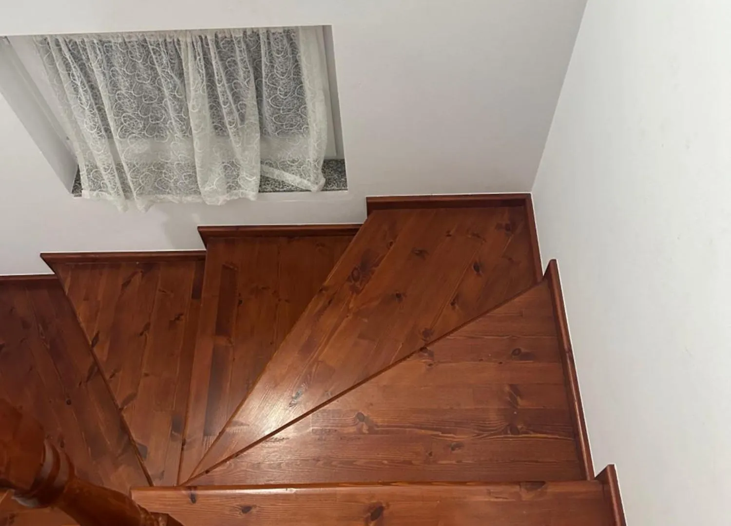 Ura Mesit, Mesi Bridge Apartment Boks Homestay
